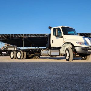 Camión Grua INTERNATIONAL MV 2022