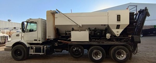 Camión Dosificador Mezclador De Concreto Cementech 2018 C60 - Imagen 8