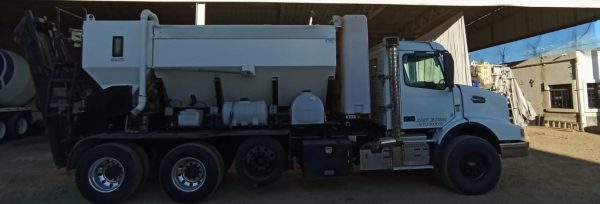 Camión Dosificador Mezclador De Concreto Cementech 2018 C60 - Imagen 5